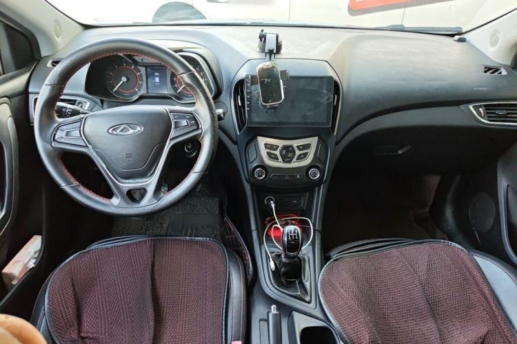 Used Chery Arrizo 5 2016 1.5L Manual Lingchao Edition Center Console