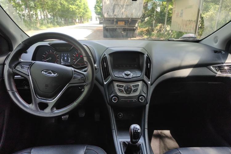 Used Chery Arrizo 5 2016 1.5L Manual Lingchao Edition Center Console