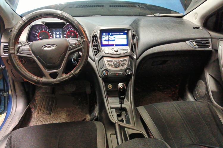 Used Chery Arrizo 5 2016 1.5L CVT Leading Edition Center Console