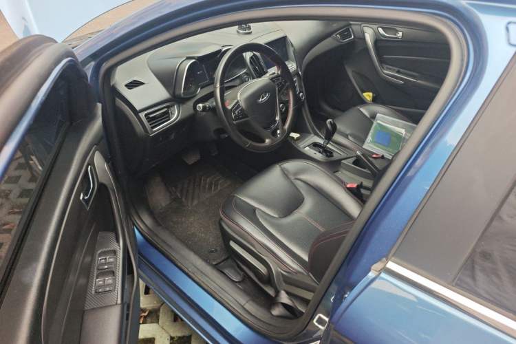 Used Chery Arrizo 5 2016 1.5L CVT Luxury Edition Driver Seat