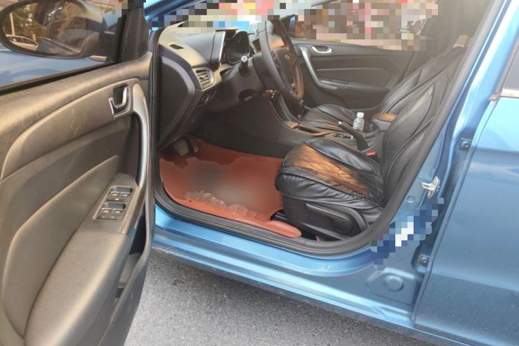 Used Chery Arrizo 5 2016 1.5L CVT Trendsetting Edition Driver Seat