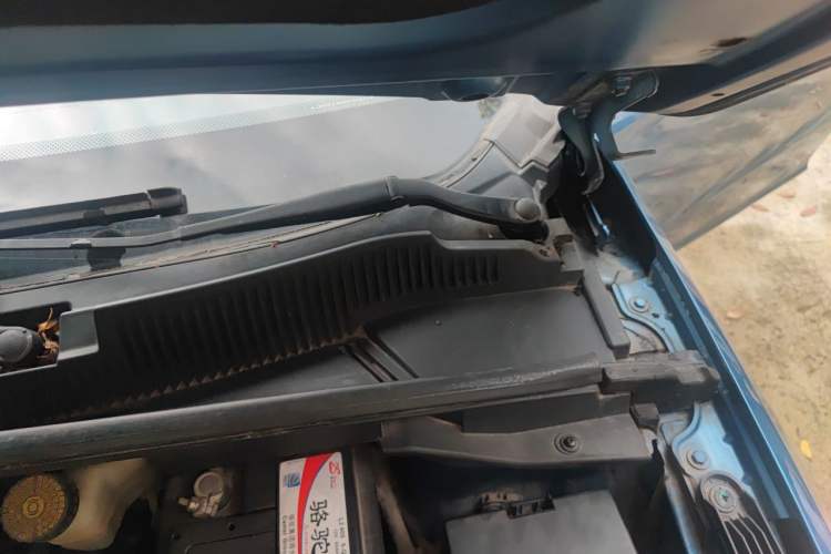 Used Chery Arrizo 5 2016 1.5L CVT Trendsetting Edition Engine Bay Left