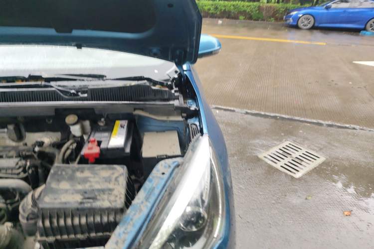 Used Chery Arrizo 5 2016 1.5L CVT Lingrui Edition Engine Bay Left
