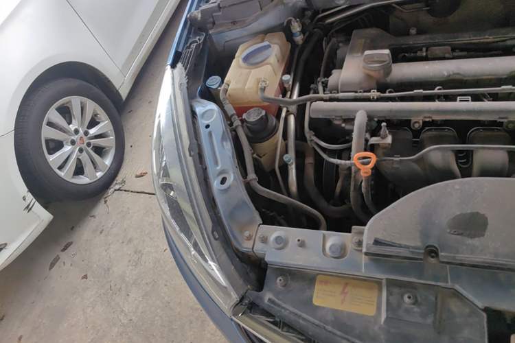 Used Chery Arrizo 5 2016 1.5L CVT Lingrui Edition Engine Bay Right