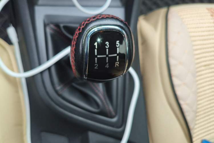 Used Chery Arrizo 5 2016 1.5L Manual Lingrui Edition Gear Lever