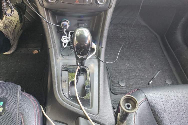 Used Chery Arrizo 5 2016 1.5L CVT Trendsetting Edition Gear Lever