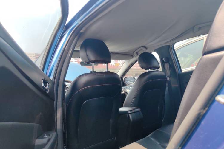 Used Chery Arrizo 5 2016 1.5L Manual Lingchao Edition Interior 8