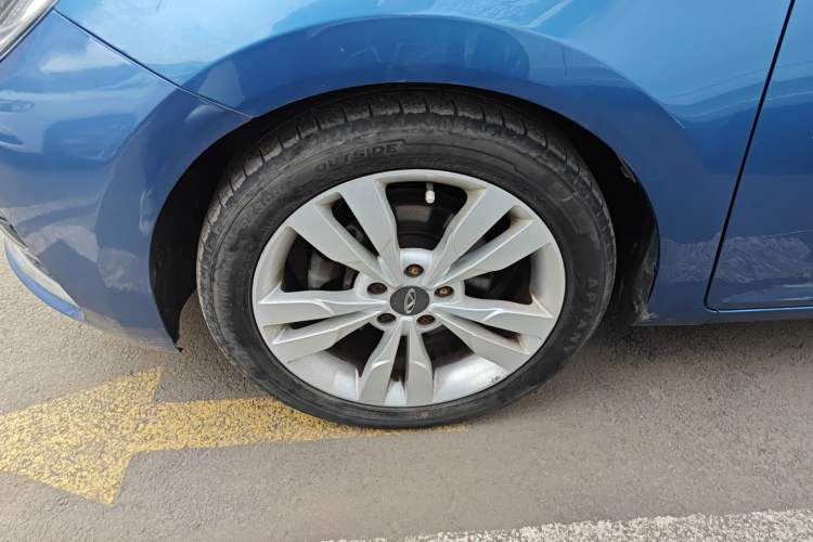 Used Chery Arrizo 5 2016 1.5L Manual Lingchao Edition Left Front Wheel Hub