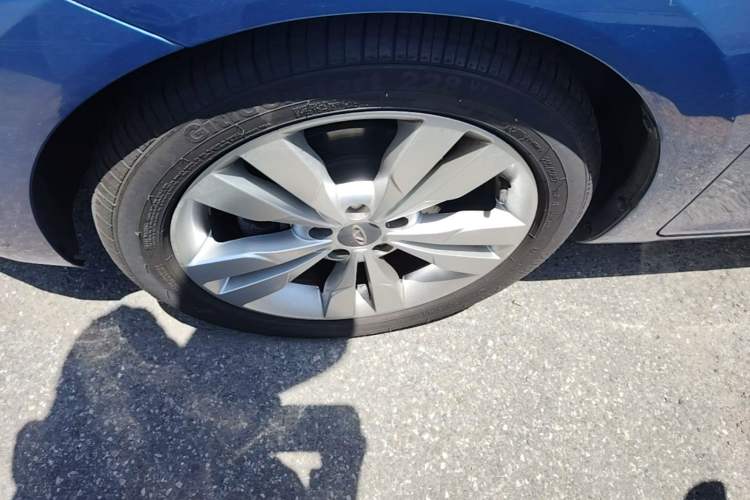 Used Chery Arrizo 5 2016 1.5L Manual Lingrui Edition Left Front Wheel Hub