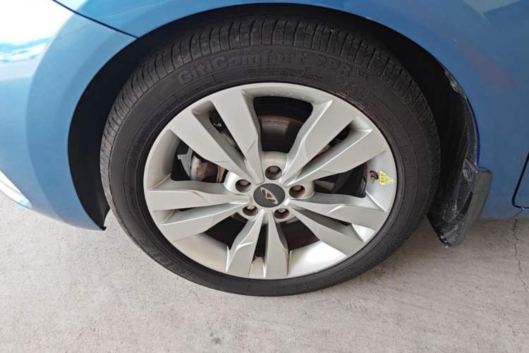 Used Chery Arrizo 5 2016 1.5L CVT Trendsetting Edition Left Front Wheel Hub
