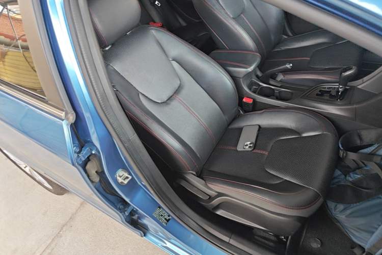 Used Chery Arrizo 5 2016 1.5L CVT Trendsetting Edition Right Front Seat