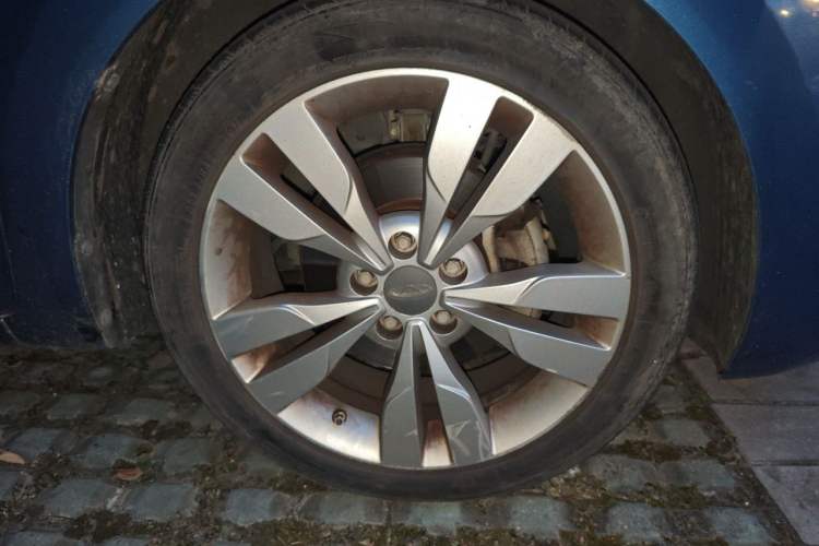 Used Chery Arrizo 5 2016 1.5L CVT Lingrui Edition Right Front Wheel Hub
