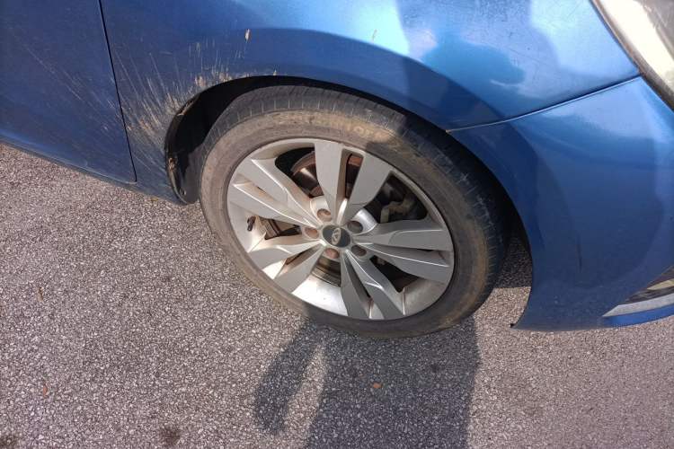 Used Chery Arrizo 5 2016 1.5L Manual Lingchao Edition Right Front Wheel Hub