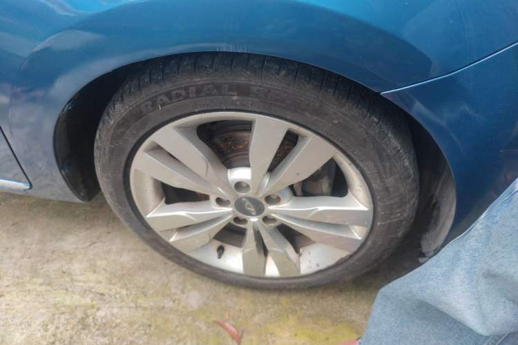 Used Chery Arrizo 5 2016 1.5L CVT Trendsetting Edition Right Front Wheel Hub