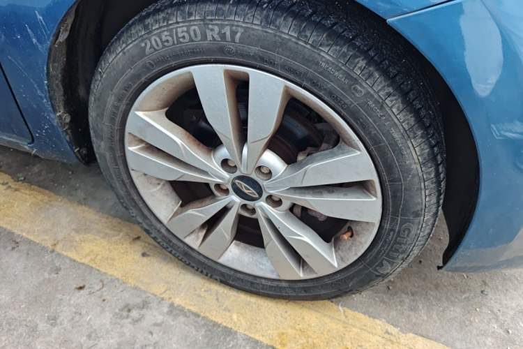 Used Chery Arrizo 5 2016 1.5L Manual Lingchao Edition Right Front Wheel Hub