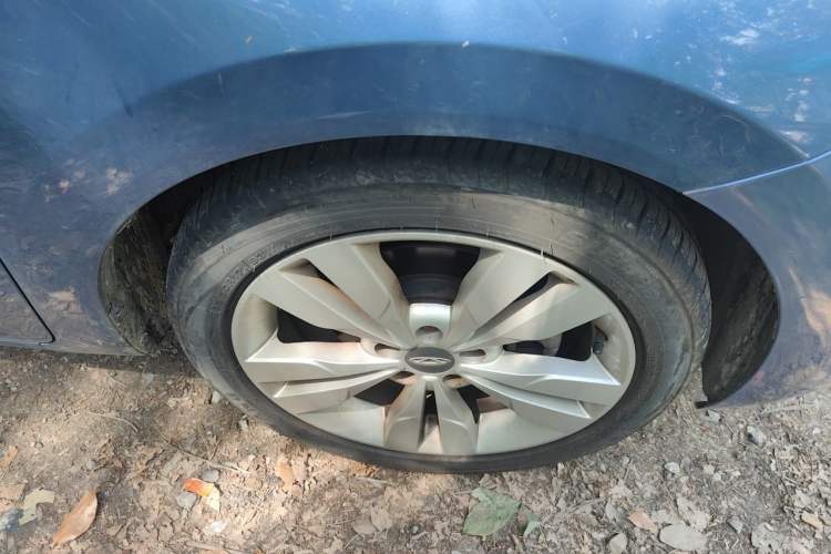 Used Chery Arrizo 5 2016 1.5L Manual Lingchao Edition Right Front Wheel Hub