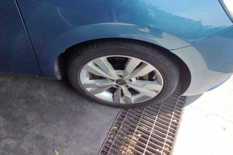 Used Chery Arrizo 5 2016 1.5L Manual Lingrui Edition Right Front Wheel Hub