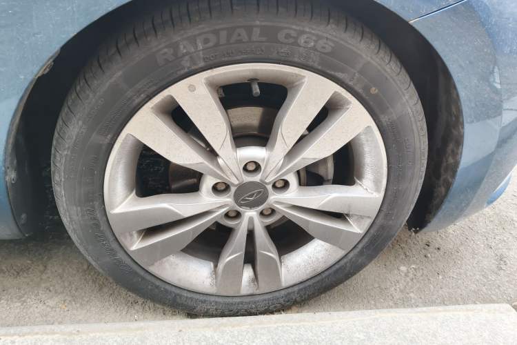 Used Chery Arrizo 5 2016 1.5L CVT Lingrui Edition Right Front Wheel Hub