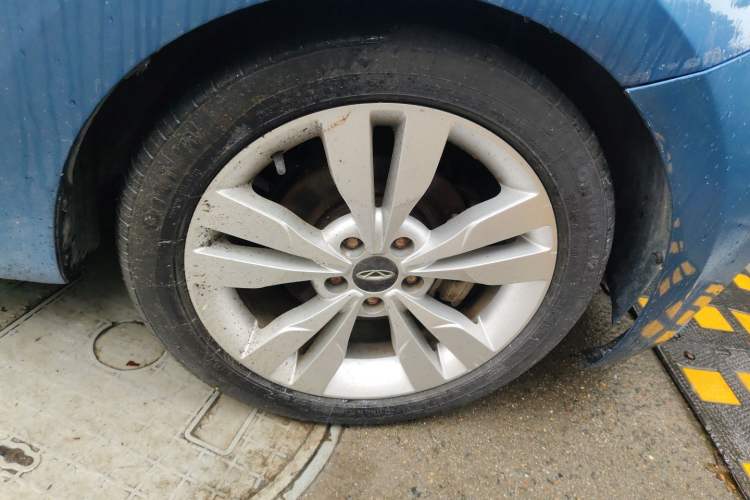 Used Chery Arrizo 5 2016 1.5L CVT Lingrui Edition Right Front Wheel Hub
