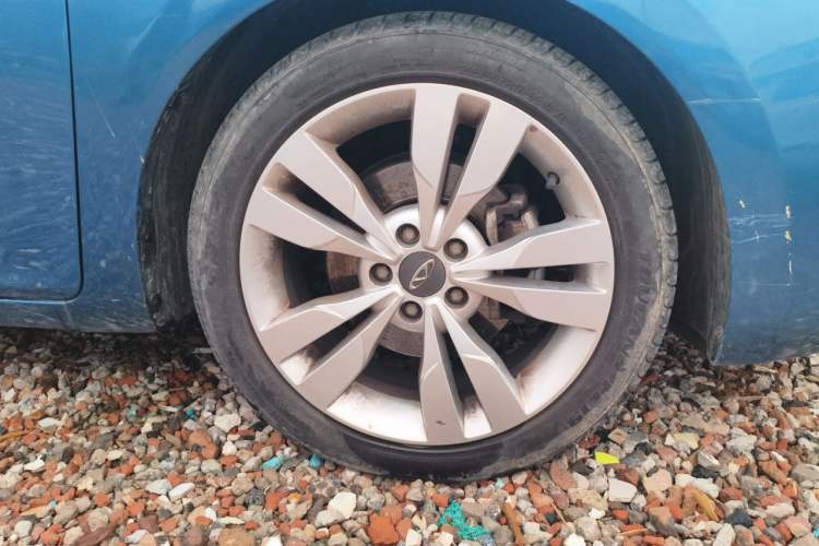 Used Chery Arrizo 5 2016 1.5L CVT Lingrui Edition Right Front Wheel Hub