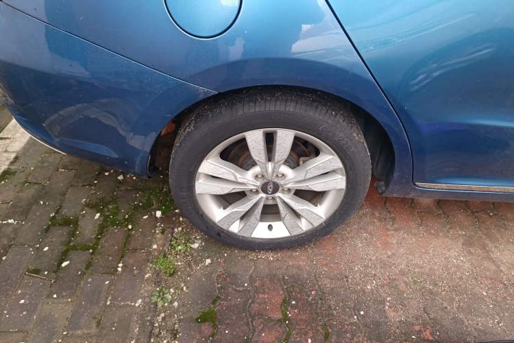 Used Chery Arrizo 5 2016 1.5L CVT Lingrui Edition Right Rear Wheel Hub