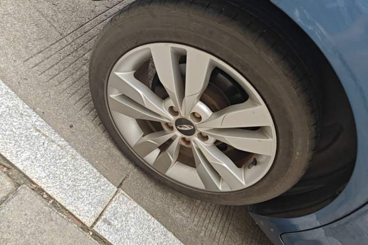 Used Chery Arrizo 5 2016 1.5L Manual Lingrui Edition Right Rear Wheel Hub