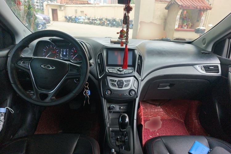 Used Chery Arrizo 5 2016 1.5L CVT Leading Edition Center Console