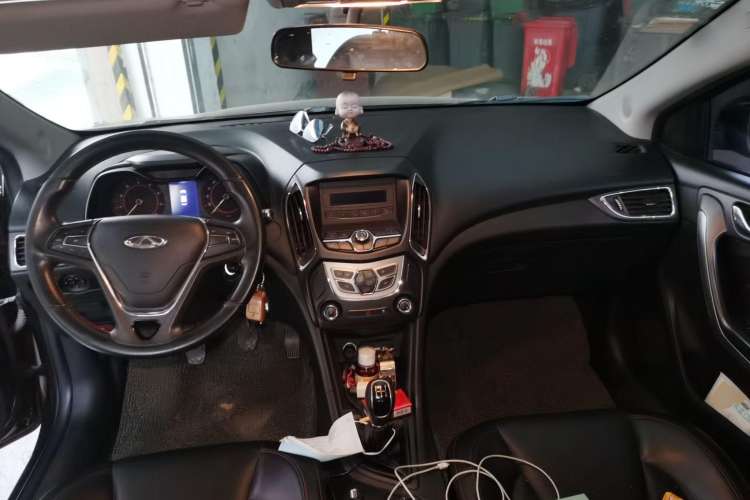 Used Chery Arrizo 5 2016 1.5L Manual Lingchao Edition Center Console