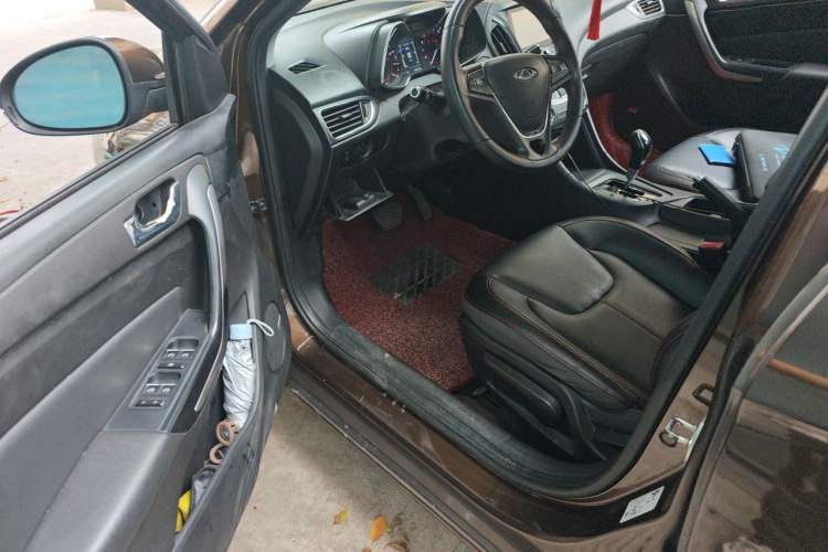 Used Chery Arrizo 5 2016 1.5L CVT Leading Edition Driver Seat