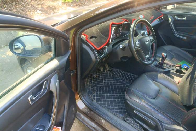 Used Chery Arrizo 5 2016 1.5L Manual Lingchao Edition Driver Seat
