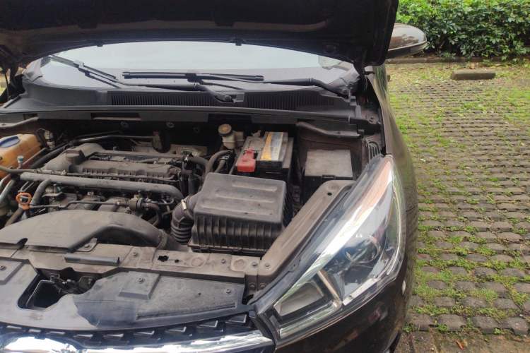 Used Chery Arrizo 5 2016 1.5L CVT Lingrui Edition Engine Bay Left