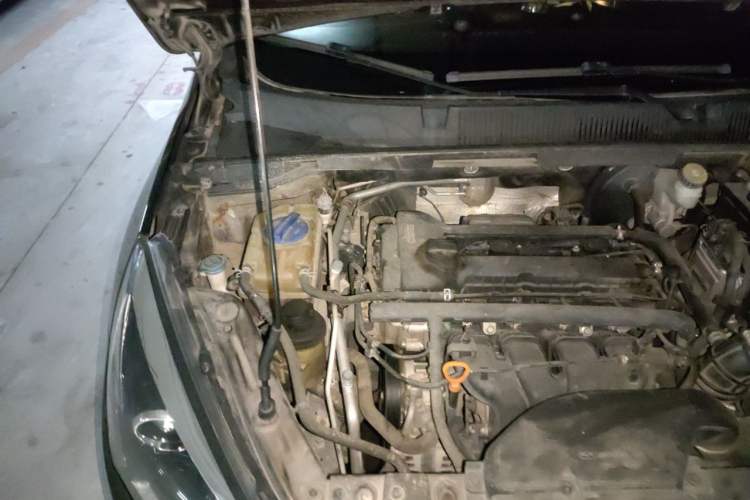Used Chery Arrizo 5 2016 1.5L CVT Lingrui Edition Engine Bay Right