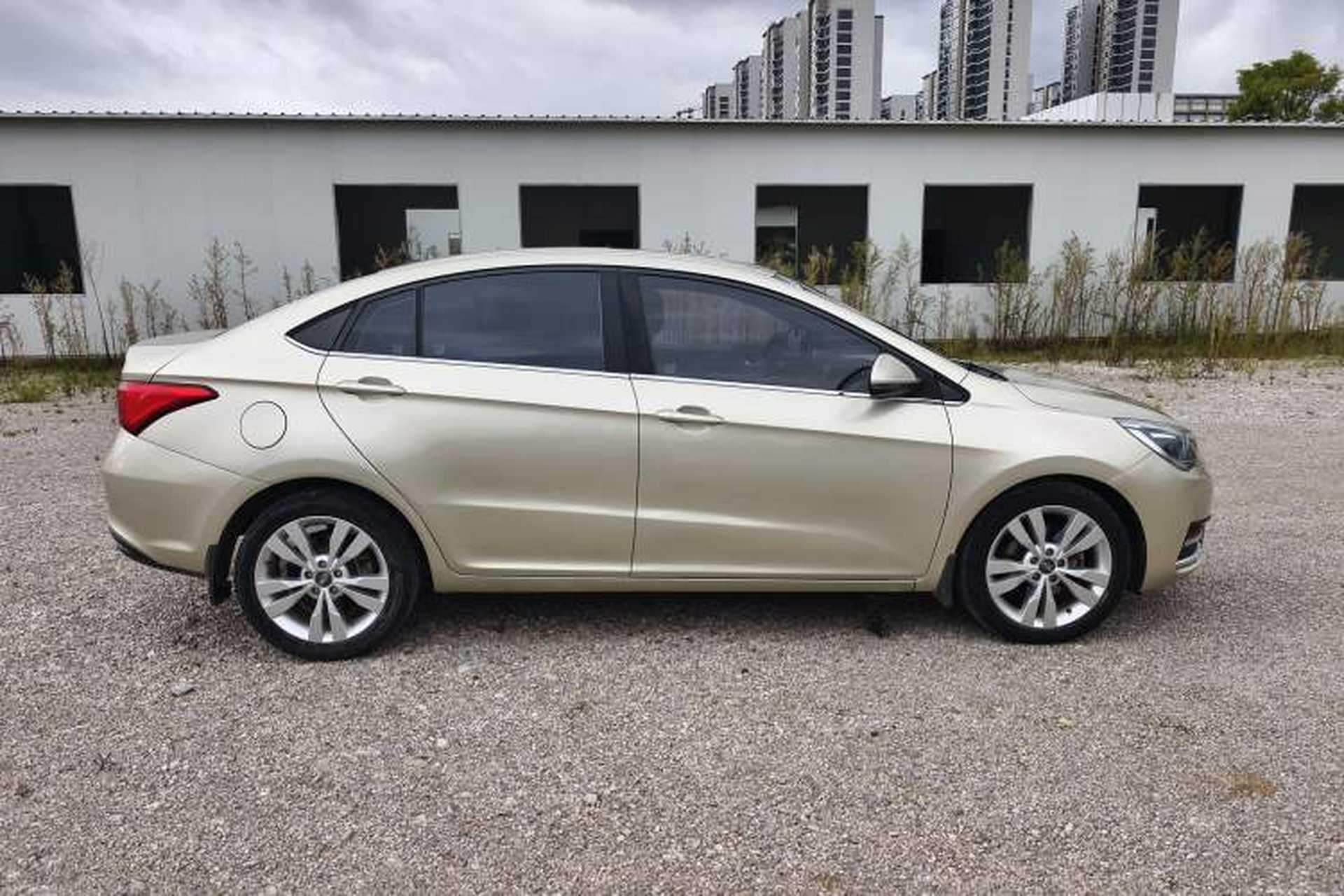 Used Chery Arrizo 5 2016 1.5L Manual Lingrui Edition Exterior 2
