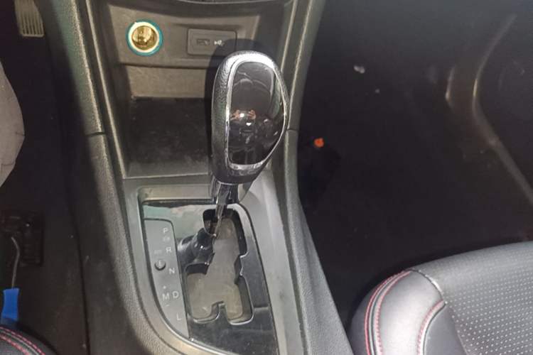 Used Chery Arrizo 5 2016 1.5L CVT Trendsetting Edition Gear Lever