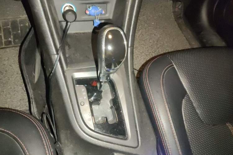 Used Chery Arrizo 5 2016 1.5L CVT Lingrui Edition Gear Lever
