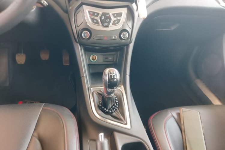 Used Chery Arrizo 5 2016 1.5L Manual Lingchao Edition Gear Lever