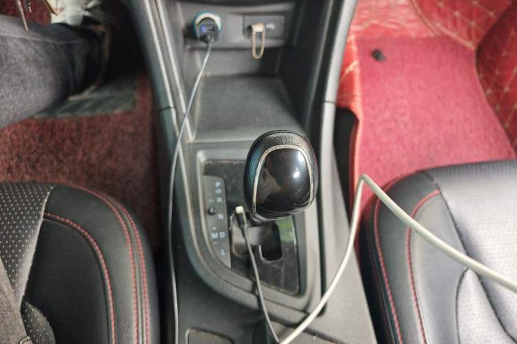 Used Chery Arrizo 5 2016 1.5L CVT Leading Edition Gear Lever