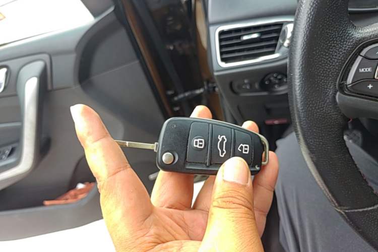 Used Chery Arrizo 5 2016 1.5L Manual Lingchao Edition Interior 1