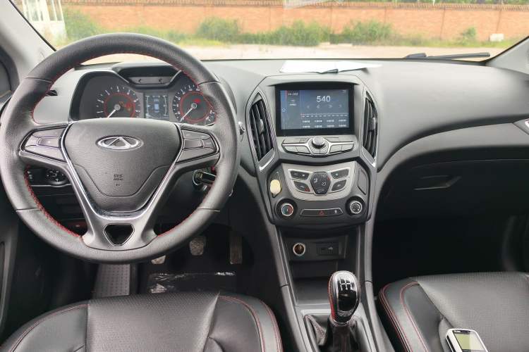 Used Chery Arrizo 5 2016 1.5L Manual Lingrui Edition Interior 3