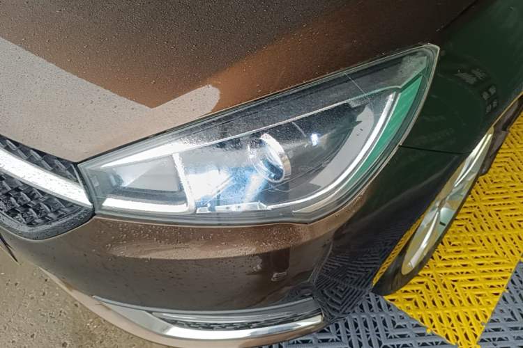 Used Chery Arrizo 5 2016 1.5L CVT Trendsetting Edition Left Front Headlight