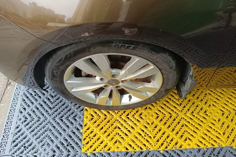 Used Chery Arrizo 5 2016 1.5L CVT Trendsetting Edition Left Front Wheel Hub