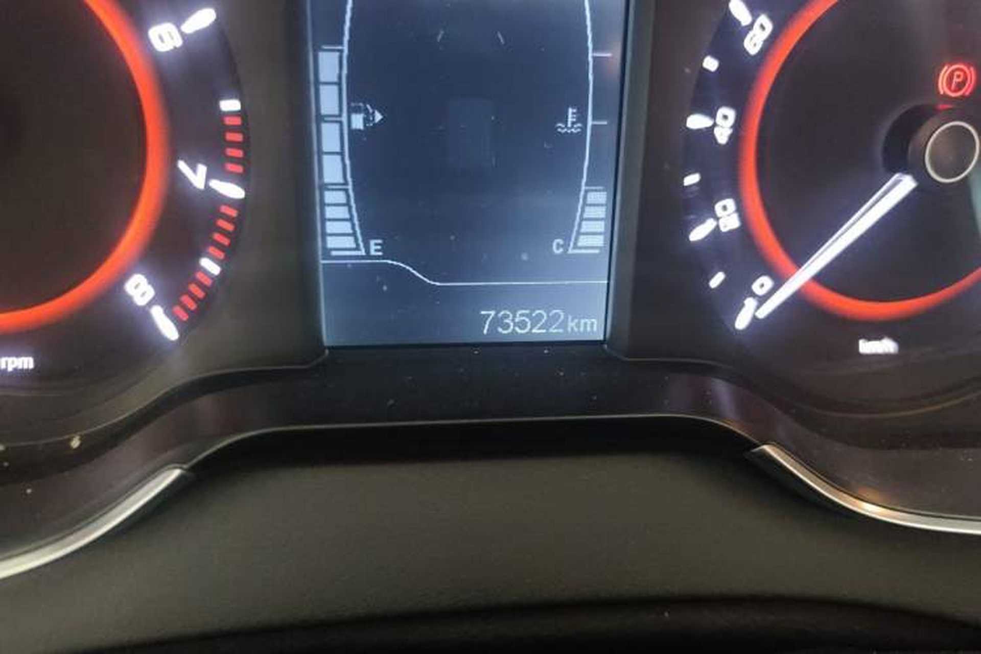 Used Chery Arrizo 5 2016 1.5L Manual Lingrui Edition Odometer Close Up