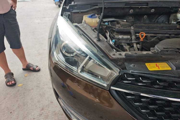 Used Chery Arrizo 5 2016 1.5L CVT Leading Edition Right Front Headlight