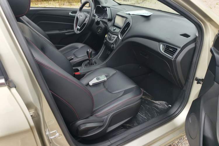 Used Chery Arrizo 5 2016 1.5L Manual Lingrui Edition Right Front Seat