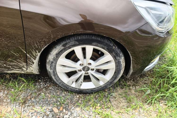 Used Chery Arrizo 5 2016 1.5L CVT Lingrui Edition Right Front Wheel Hub