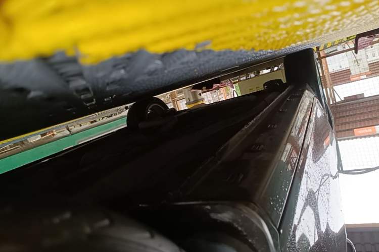Used Chery Arrizo 5 2016 1.5L CVT Trendsetting Edition Right Side Sill
