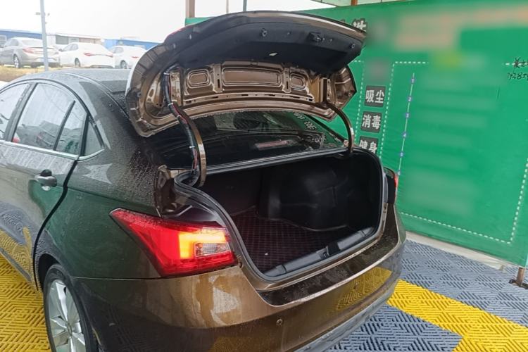 Used Chery Arrizo 5 2016 1.5L CVT Trendsetting Edition Trunk