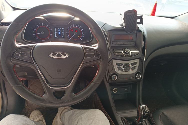 Used Chery Arrizo 5 2016 1.5L Manual Lingchao Edition Center Console