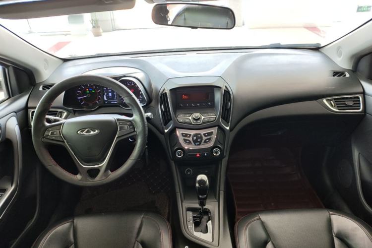 Used Chery Arrizo 5 2016 1.5L CVT Trendsetting Edition Center Console