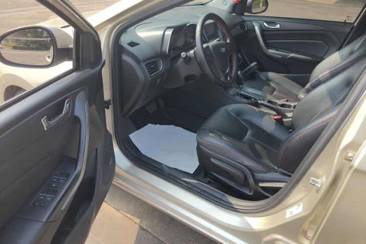 Used Chery Arrizo 5 2016 1.5L CVT Trendsetting Edition Driver Seat